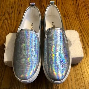 Aldo Irridescent Slip on shoes Size 7.5